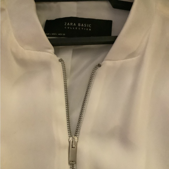 Lightweight jacket - Picture 2 of 2